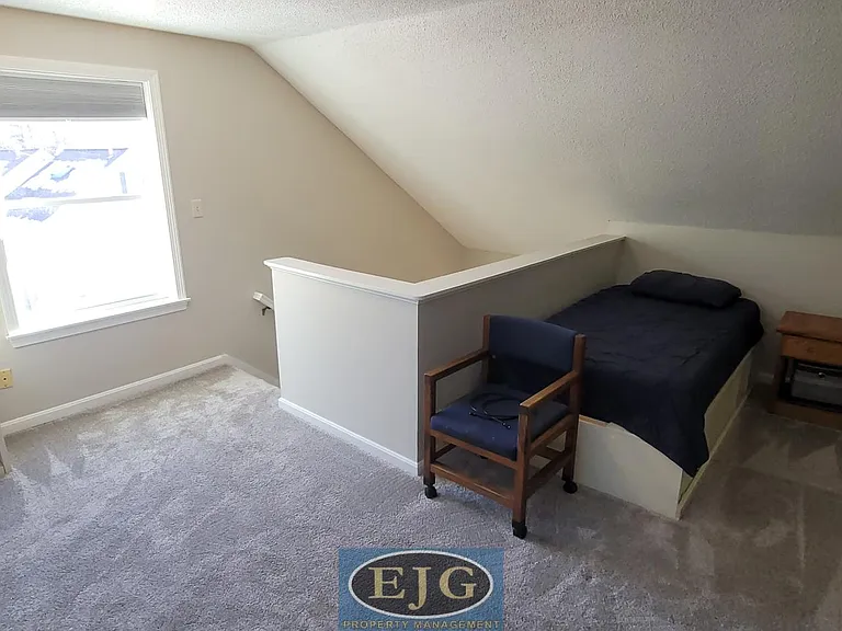 9 Blossom Ln — Photo 40