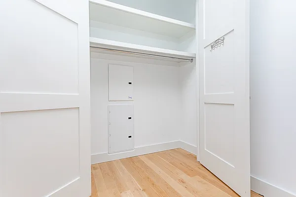 Rented by MySpaceNYC | media 9