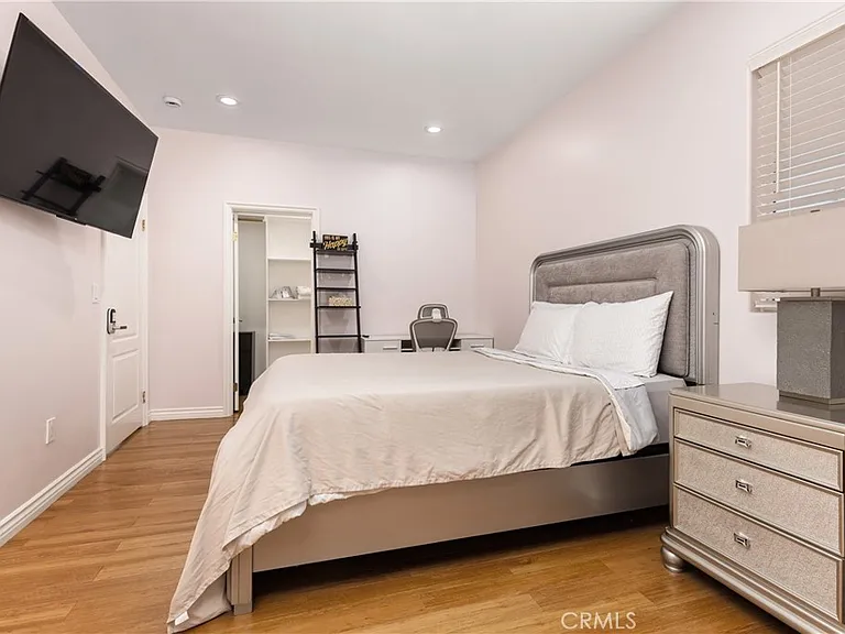 2727 Walnut Grove Ave — Photo 18