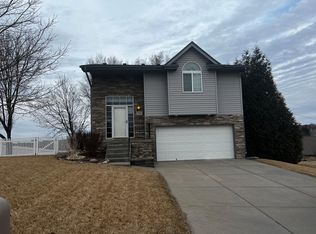 2545 N 137th St, Omaha, NE 68164