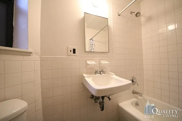 Rented by Quality Living Realty | media 28