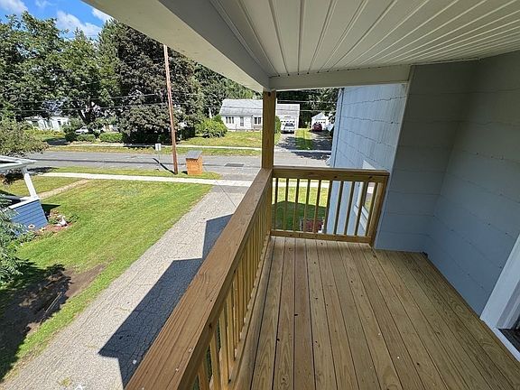 5th image of 58 Lincoln St
