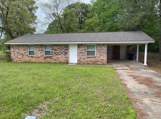 130 Ellis Dr, Waskom, TX 75692