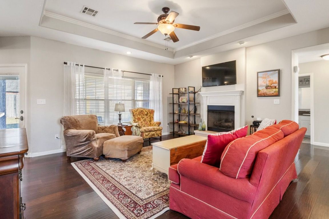 next background image