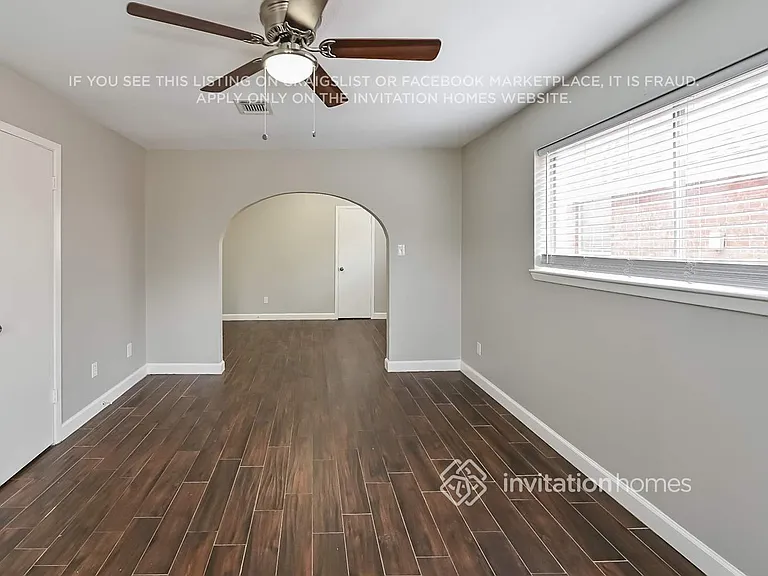 11122 Kirwin Ln — Photo 3