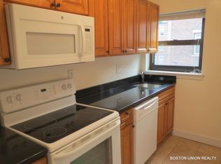 128 Longwood Ave APT 1, Brookline, MA 02446