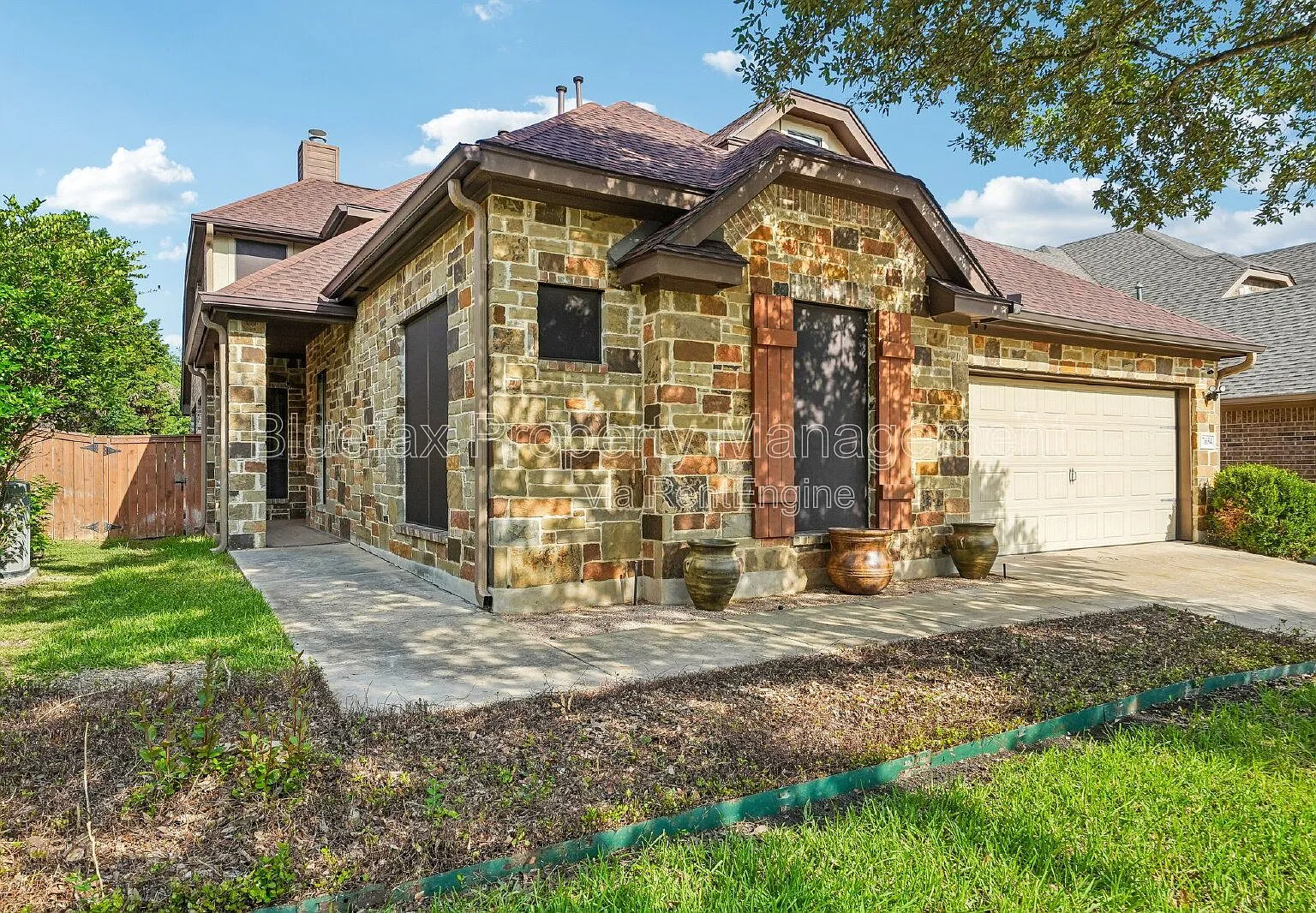 3 bed, 3.5 bath, 2765 sqft, $2,500 — Photo 3
