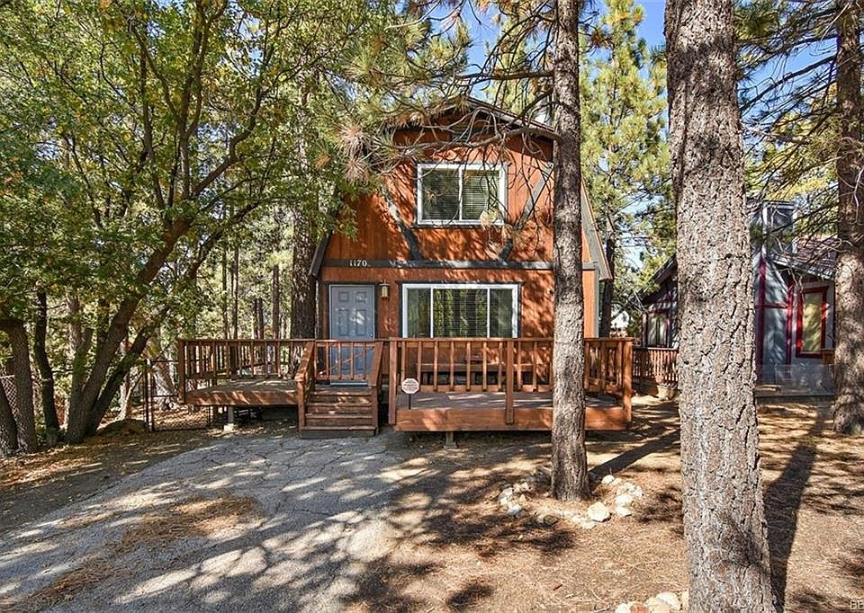 1st image of 1170 Villa Grv
