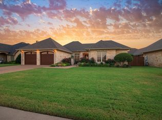 1608 Ridgewood Dr, Waco, TX 76710