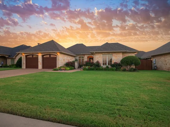 1608 Ridgewood Dr, Waco, TX 76710