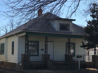 455 W 2nd St, Hoisington, KS 67544