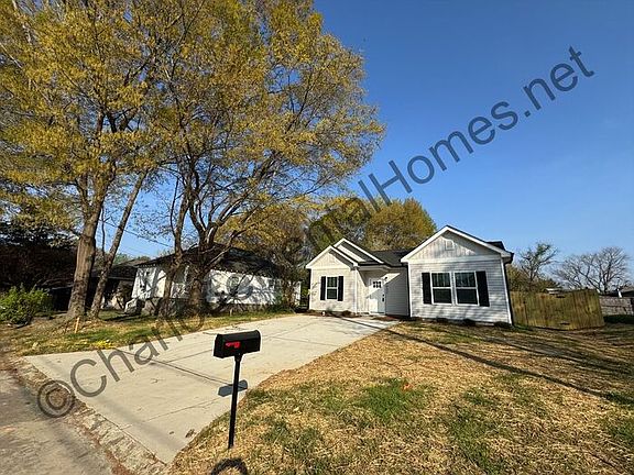 2nd image of 1622 Gum St