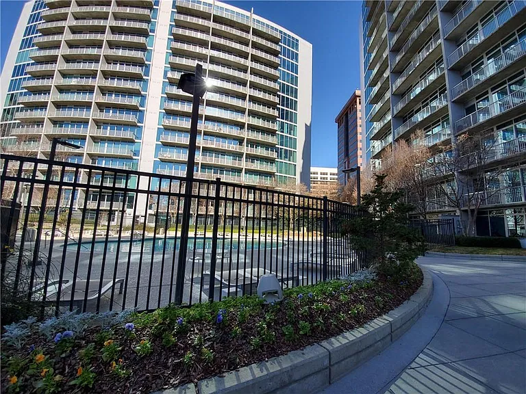 44 Peachtree Pl NE #730 — Photo 17