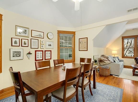 4th image of 3617 N Seeley Ave #2