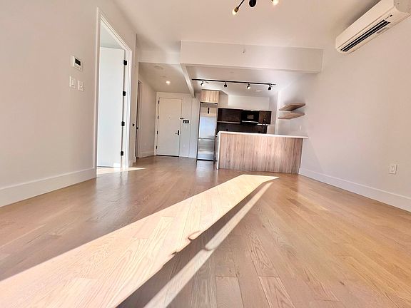2nd image of 2807 Snyder Ave #4B