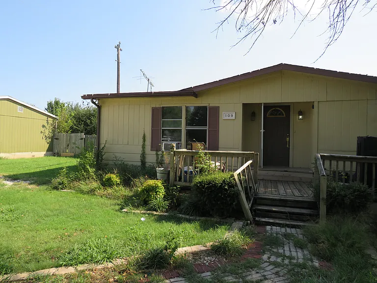 109 King Rd — Photo 11