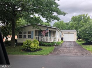 212 Chatham Ct, Souderton, PA 18964