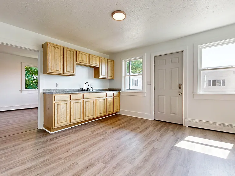 7 Island Ave #C — Photo 1