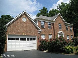 1379 Dominion Ridge Ln, Herndon, VA 20170