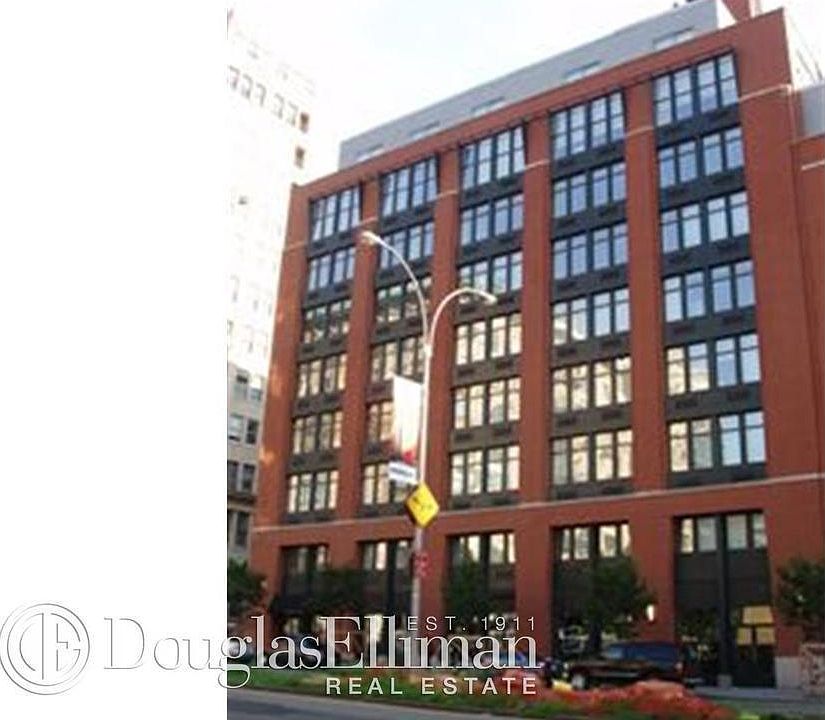 1st image of 25 W Houston St APT 2E