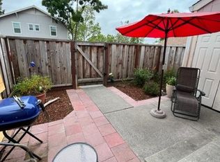 349 Taylor View Dr ROOM 1, Santa Rosa, CA 95404