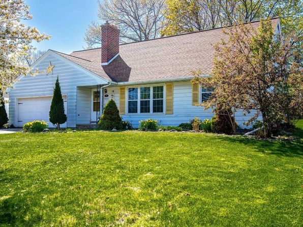 1022 S Ridge Rd, Green Bay, WI 54304