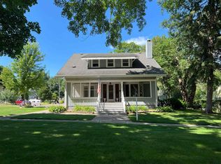 401 2nd St NE, Orange City, IA 51041