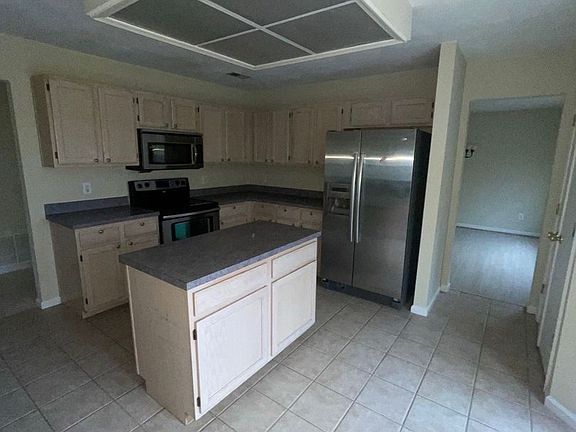 3rd image of 311 Ash Wood Dr