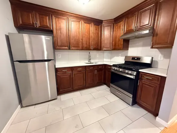 108-39 48th Ave Floor 2, Corona, NY 11368