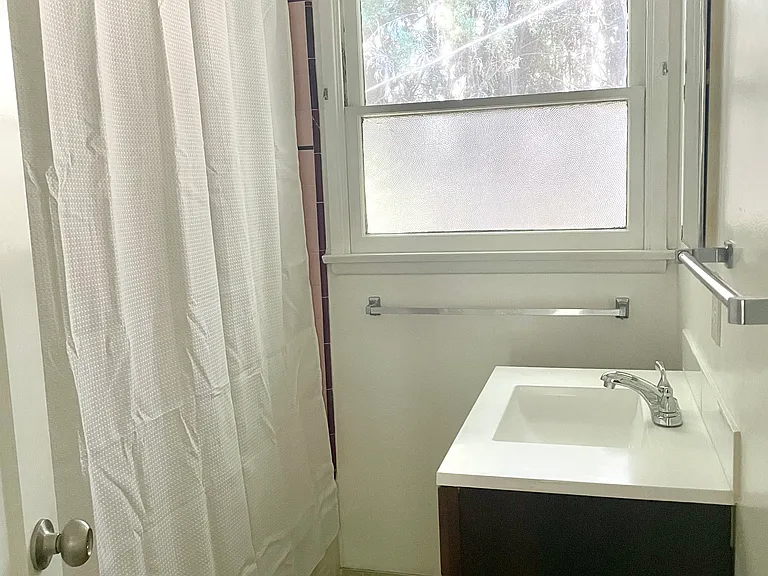 Fresh New shower curtain and liner