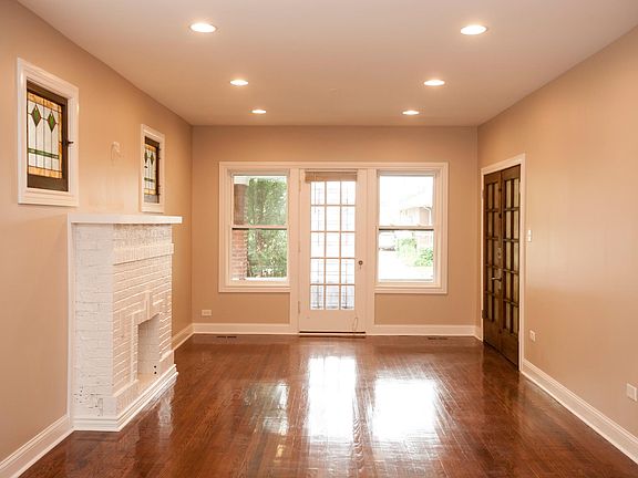 Living Room / Dining Combo