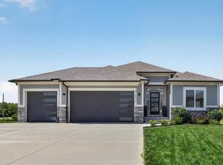 27802 E 134th St, Lake Lotawana, MO 64086