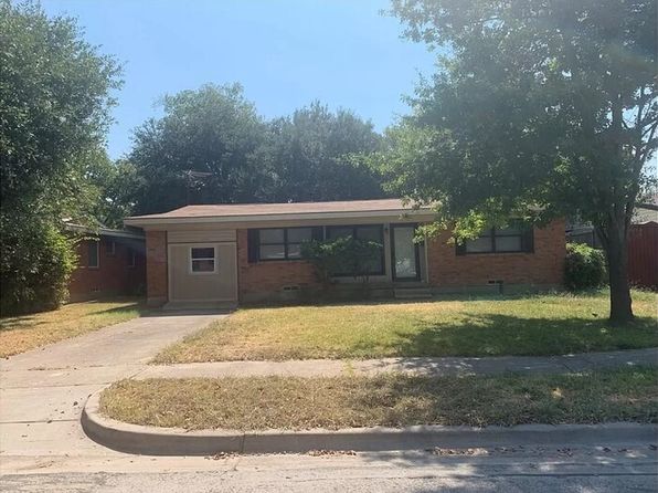 13930 Stardust Ln