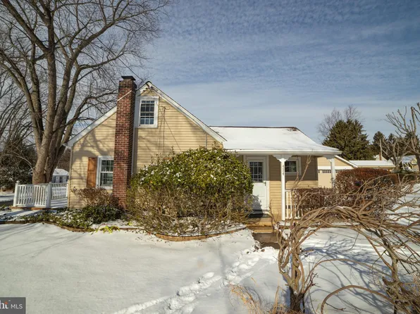 424 Ruth Ave, Upper Chichester, PA 19014