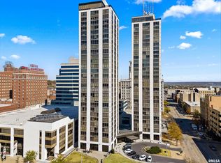 125 SW Jefferson St #W-5C, Peoria, IL 61602