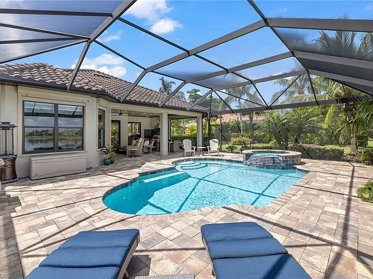 9515 Campanile Cir — Photo 32