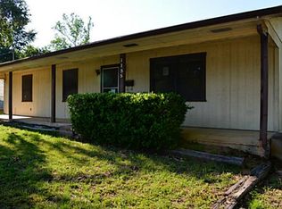 1135 Belmont St, Paris, TX 75460