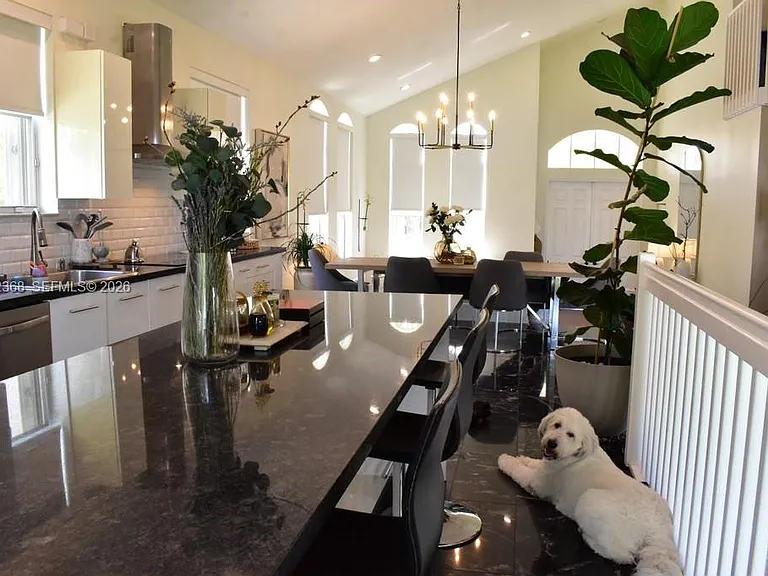 5273 SW 158th Ave — Photo 3