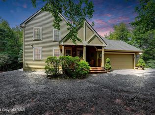 126 Skytop Rd, Pocono Pines, PA 18350