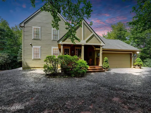 126 Skytop Rd, Pocono Pines, PA 18350
