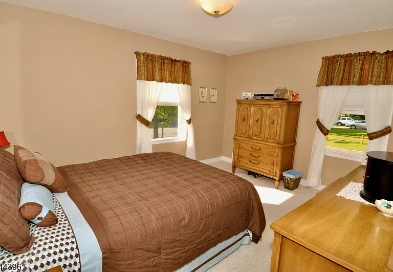 44 Winchester Rd — Photo 9