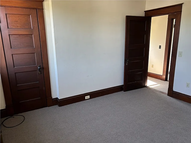 35 Oak St #2 — Photo 6
