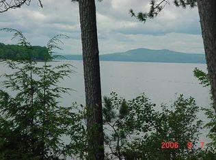 34 Sebago Rd, Raymond, ME 04071