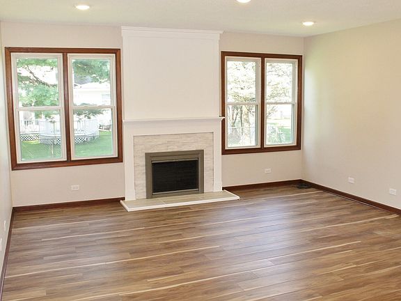 5th image of 808 Brentwood Dr