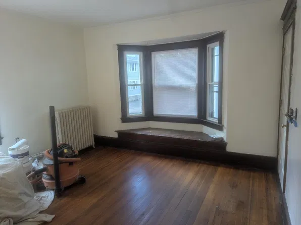 10 Burkhard Pl APT 2, Rochester, NY 14620