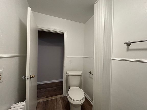 5th image of 666-670 Monroe Ave #670-4