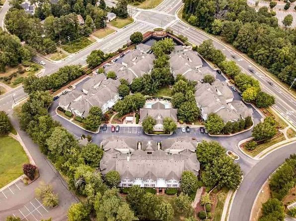 104 Presque Isle Ln #104