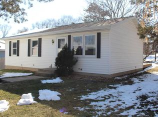410 Market St, Deforest, WI 53532