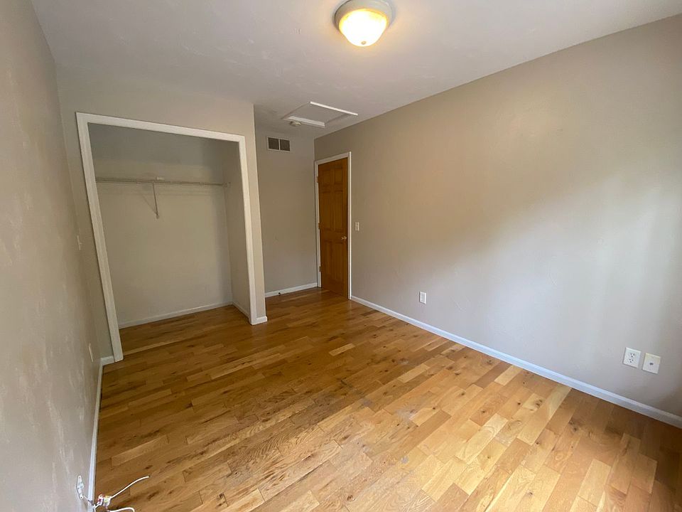 1211-1213 Lafayette Ave, Kalamazoo, MI 49006 | Zillow