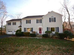 35 Sedgwick Ave, Darien, CT 06820